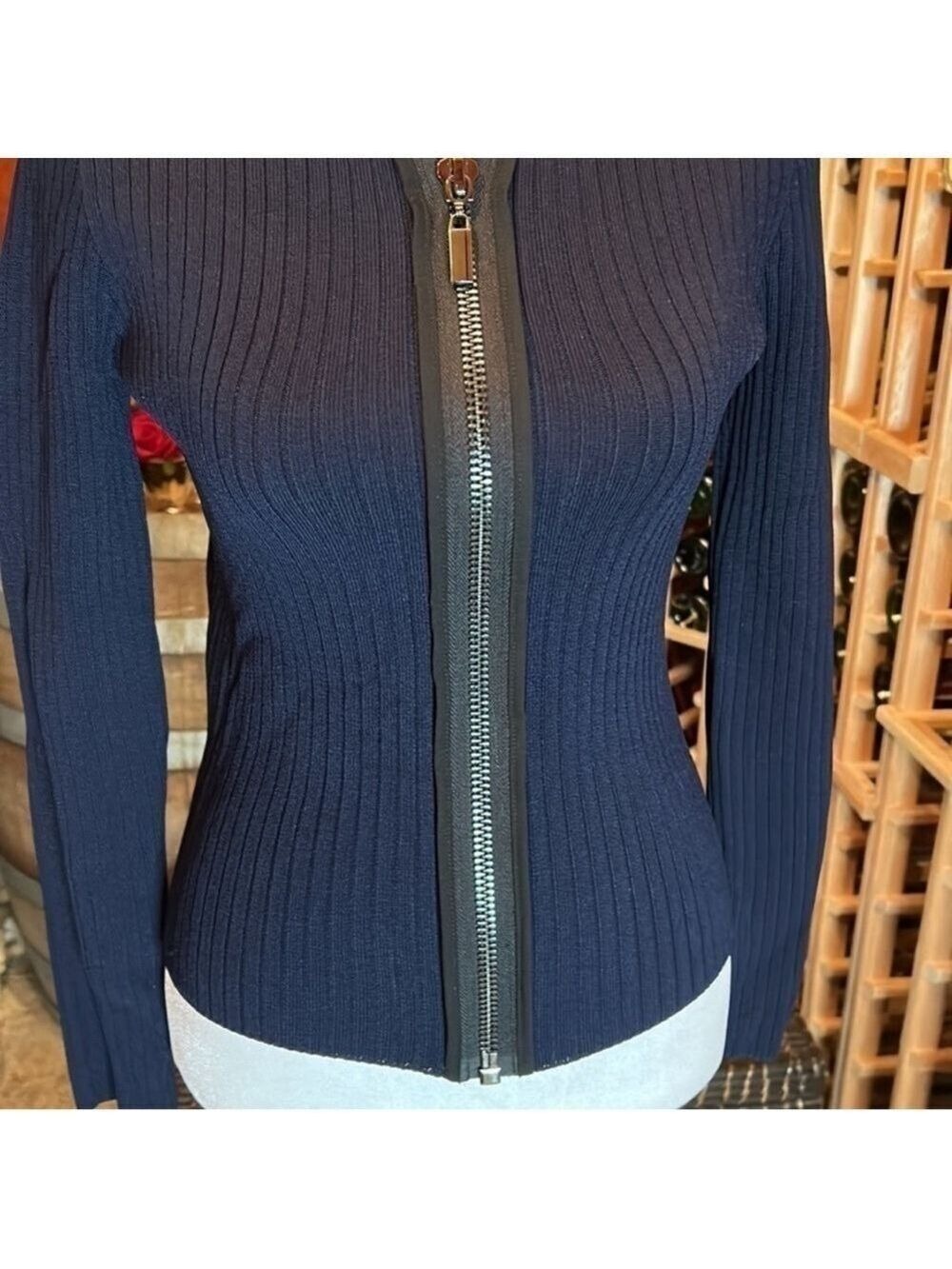 TOPSHOP BOUTIQUE Classy & Sharp Navy Blue Zip Up Sweater Size 2 - Picture 6 of 10